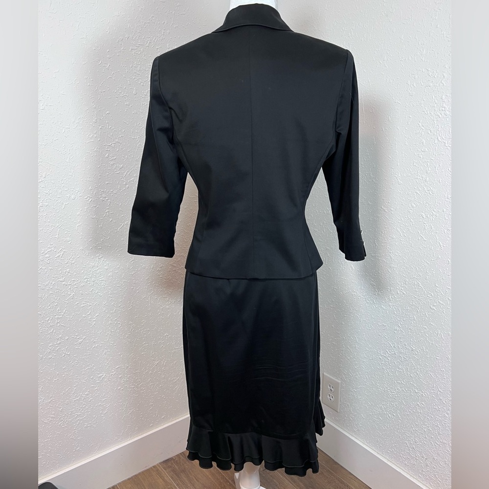VNTG‎ Renée Dumarr Ruffled Skirt Suit Set - Picture 3 of 7